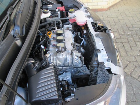 Vauxhall Viva 1.0i SE Euro 6 5dr 49