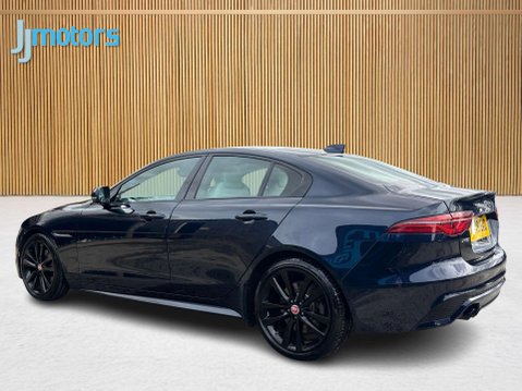 Jaguar XE 2.0 D180 R-Dynamic SE Saloon 4dr Diesel Auto Euro 6 (s/s) (180 ps) 16