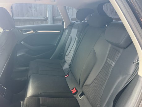 Audi A3 1.6 TDI SPORT AUTOMATIC 5dr 16