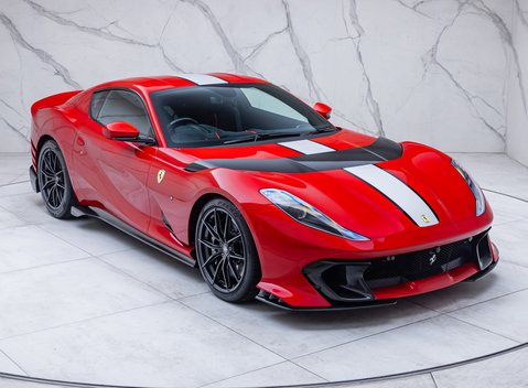 Ferrari 812 Competizione 8