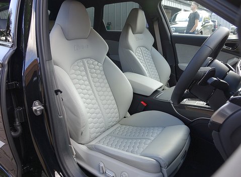 Audi RS6 Avant Performance 15