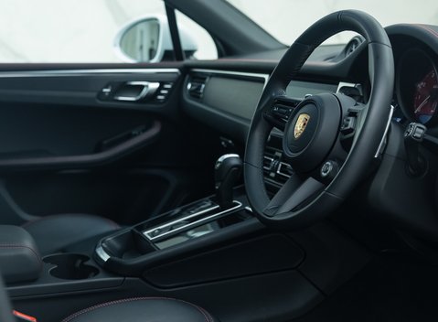 Porsche Macan GTS 13