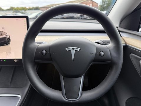 Tesla Model Y (Dual Motor) Long Range SUV 5dr Electric Auto 4WDE (384 bhp) 34