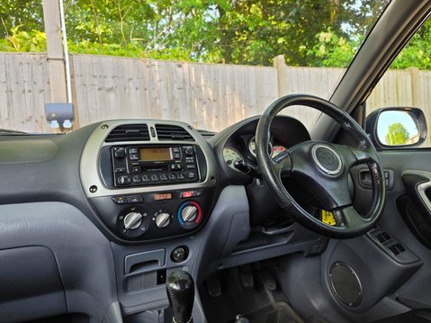 Toyota Rav4 2.0 VVT-i VX 4WD 5dr 9