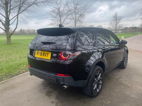Land Rover Discovery Sport 2.0 TD4 Landmark Auto 4WD Euro 6 (s/s) 5dr 9