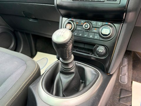 Nissan Qashqai 2.0 n-tec 2WD Euro 5 5dr 28