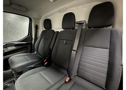 Ford Transit Custom 2.0 300 EcoBlue Limited Panel Van 5dr Diesel Auto L1 H1 Euro 6 (s/s) (170 p 50