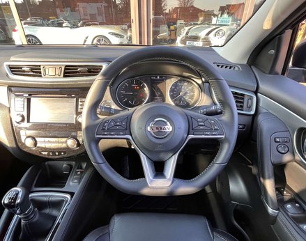 Nissan Qashqai 1.6 Qashqai Tekna dCi 5dr 19