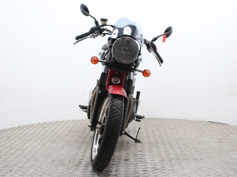 Triumph Bonneville 865 SE BONNEVILLE 865 SE 6