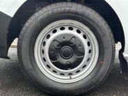 Ford Transit Custom 320 L2 Leader 130 ps DCIV with Air Conditioning 28