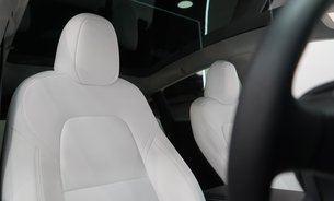 Tesla Model Y RWD Comfort Suspension White Interior Multi Coat Red One Owner Pristine 4