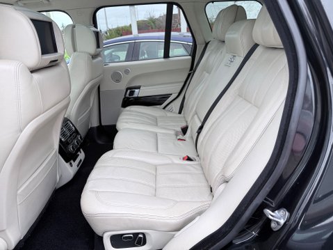Land Rover Range Rover 3.0 TDV6 AUTOBIOGRAPHY 13