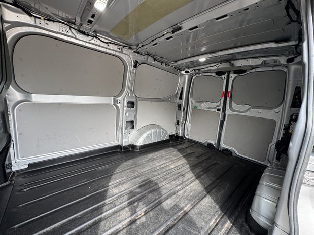 Ford Transit Custom SWB L1H1 Low Roof Limited 300 Air Con Alloys Sensors EURO 6 11