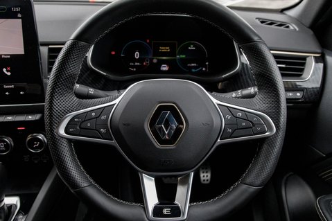 Renault Arkana E-TECH ENGINEERED 21