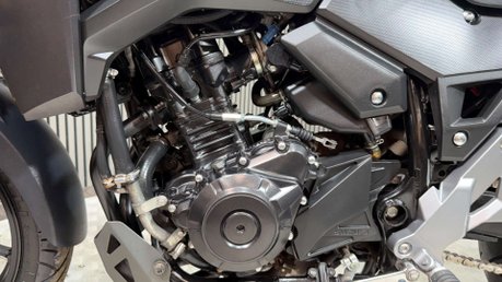 Suzuki V-Strom 250 2018 ONLY 11K LIGHT WEIGHT ADVENTURE BIKE 250CC A2 23
