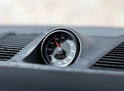 Porsche Cayenne Turbo (New Model) 22