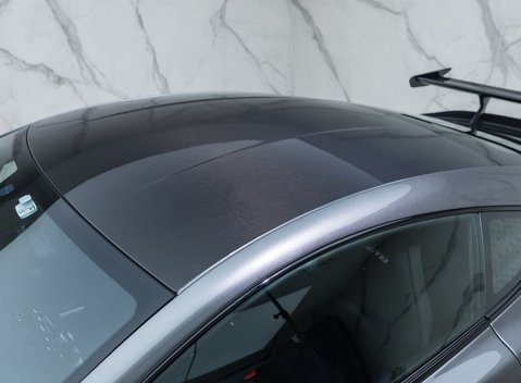 Aston Martin Vantage GT8 33