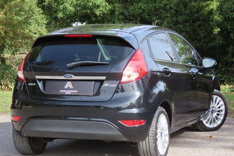 Ford Fiesta 1.0T EcoBoost Titanium Hatchback 5dr Petrol Manual Euro 5 (s/s) (100 ps) 4