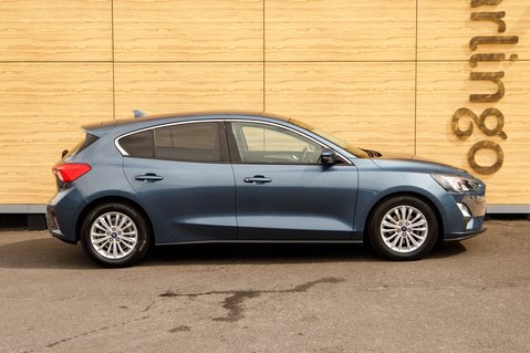 Ford Focus TITANIUM 12