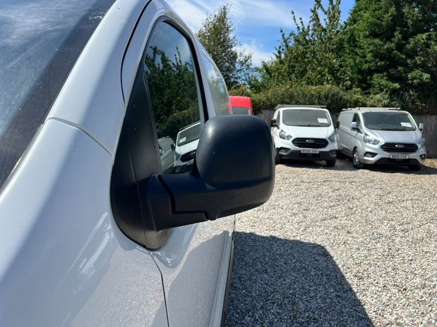 Citroen Dispatch MWB L2H1 Low Roof Enterprise 3100 Air Con Nav Sens 22