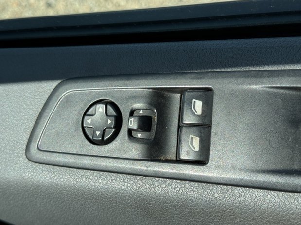 Vauxhall Vivaro SWB L1H1 [SOLD MM] Low Roof F2700 Dynamic Air Con Sensors EURO 6 18