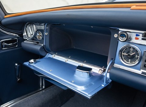 Mercedes-Benz 280 SL W113 Pagoda 23