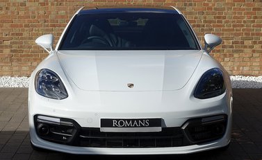 Porsche Panamera 4S 25