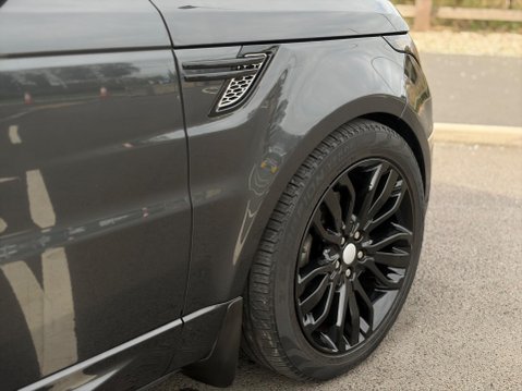 Land Rover Range Rover Sport 3.0 SD V6 HSE Dynamic Auto 4WD Euro 6 (s/s) 5dr 44