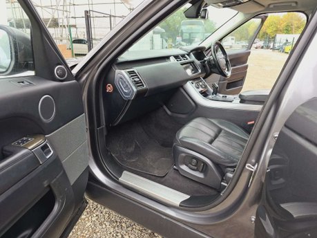 Land Rover Range Rover Sport 3.0 SD V6 HSE Auto 4WD Euro 6 (s/s) 5dr 53