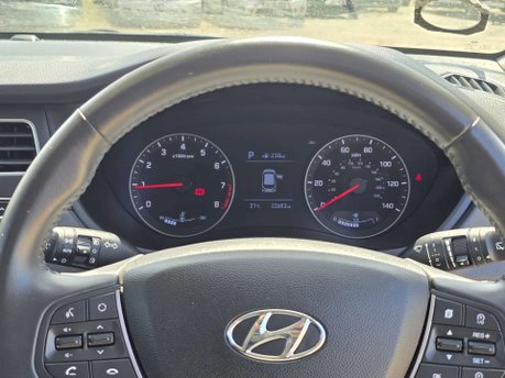 Hyundai i20 1.0 T-GDi SE Hatchback 5dr Petrol DCT Euro 6 (s/s) (100 ps) 36