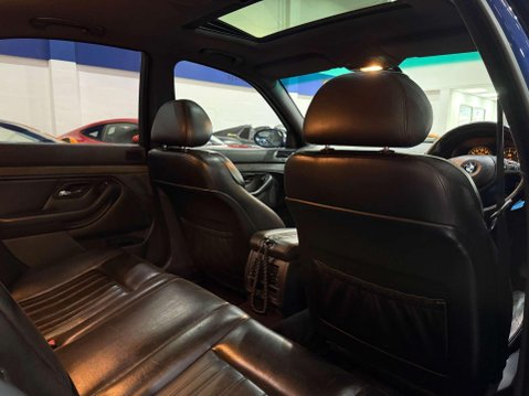 BMW M5 3.5 Saloon 4dr Petrol Manual (286 bhp) 48