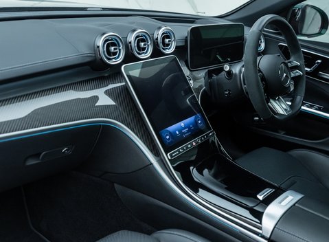 Mercedes-Benz C63 AMG S E NIGHT EDITION PREMIUM PLUS 14