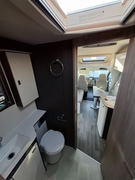 Swift Voyager 584 2023 Auto 18