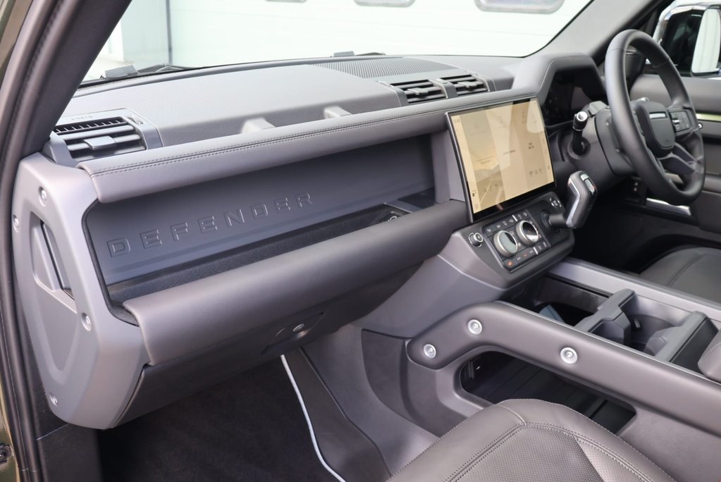 Land Rover Defender 110 2026 D350 HARD TOP X-DYNAMIC HSE WITH A FROST PPF AND SEEKER STYLED  19