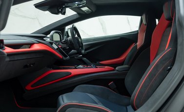 Lamborghini Revuelto 19