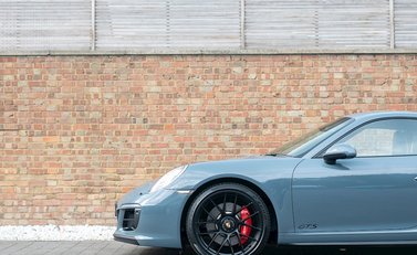 Porsche 911 (991.2) Carrera GTS 24