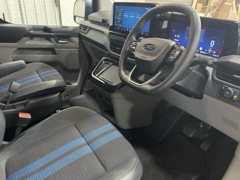 Ford Transit Custom 320 SPORT L1H1 DCIV ECOBOOST 16