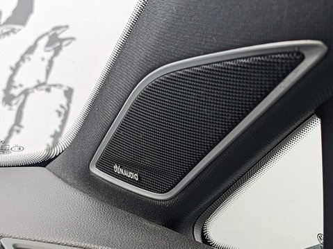 Volkswagen Golf R TSI 4MOTION DSG 25