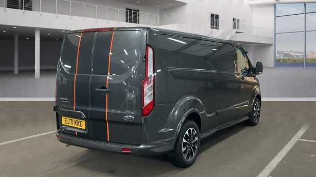 Ford Transit Custom AUTO LWB L2H1 Low Roof 320 Sport Alloys Air SELECT 52