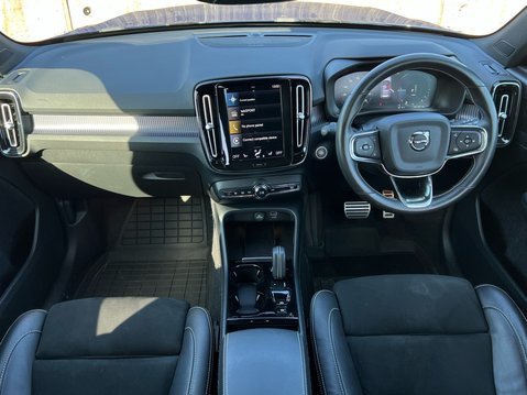 Volvo XC40 RECHARGE T5 R-DESIGN 10