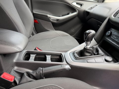 Ford Focus 1.5 TDCi Zetec Edition Euro 6 (s/s) 5dr 17