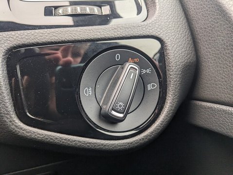 Volkswagen Golf R TSI 4MOTION DSG 26