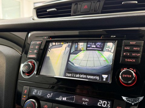 Nissan Qashqai 1.2 DIG-T N-Connecta 2WD Euro 6 (s/s) 5dr 33