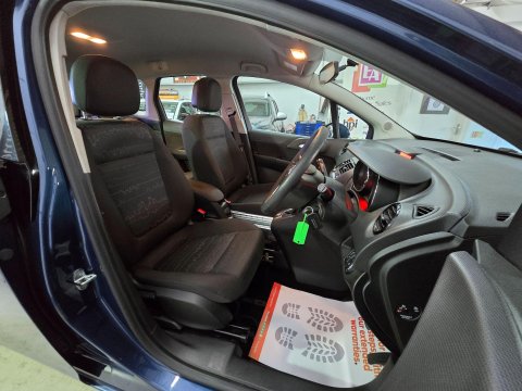 Vauxhall Meriva 1.7 CDTi Exclusiv Auto Euro 5 5dr 37