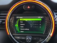 Mini Hatch 2.0 Cooper S Sport Auto 3dr 2