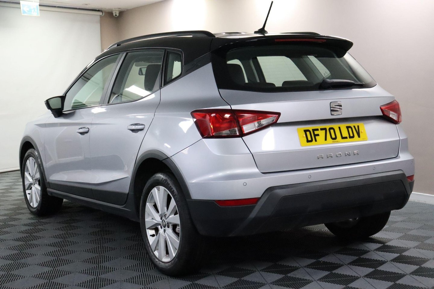 2021 SEAT Arona — image 8