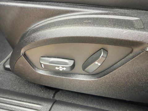 Volvo V40 1.6 T3 R-Design Nav Euro 5 (s/s) 5dr 40