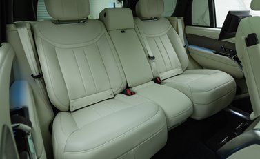 Land Rover Range Rover P530 FIRST EDITION 17