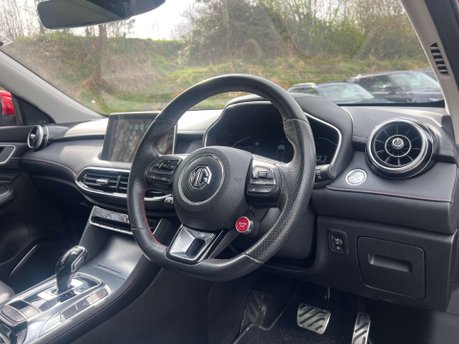 MG HS 1.5 MG HS Exclusive Semi-Auto 5dr 11