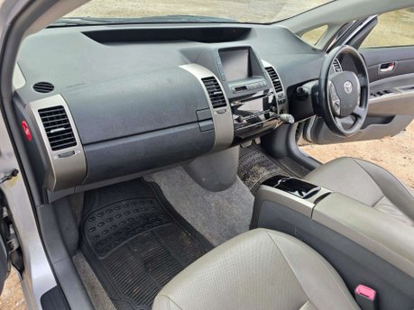 Toyota Prius 1.5 T3 CVT 5dr 19